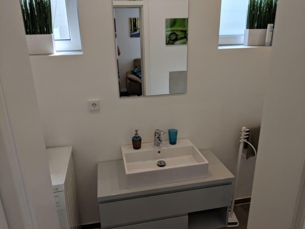 1 Zimmer Apartment Ratingen Ost Bagian luar foto